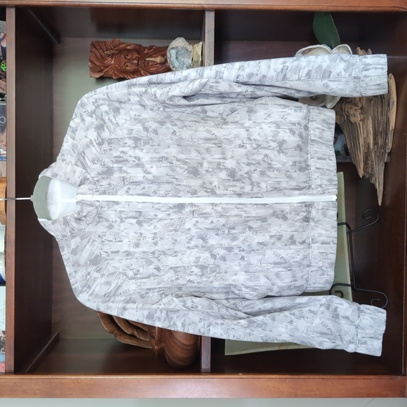 Lululemon Women's Bombs Away Jacket White/City Reversible Jacket Size 4 - Picture 10 of 16